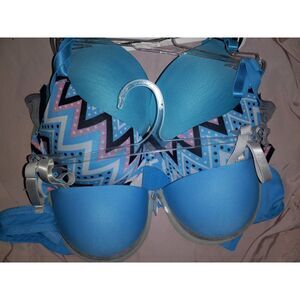 (1) Blue Bra